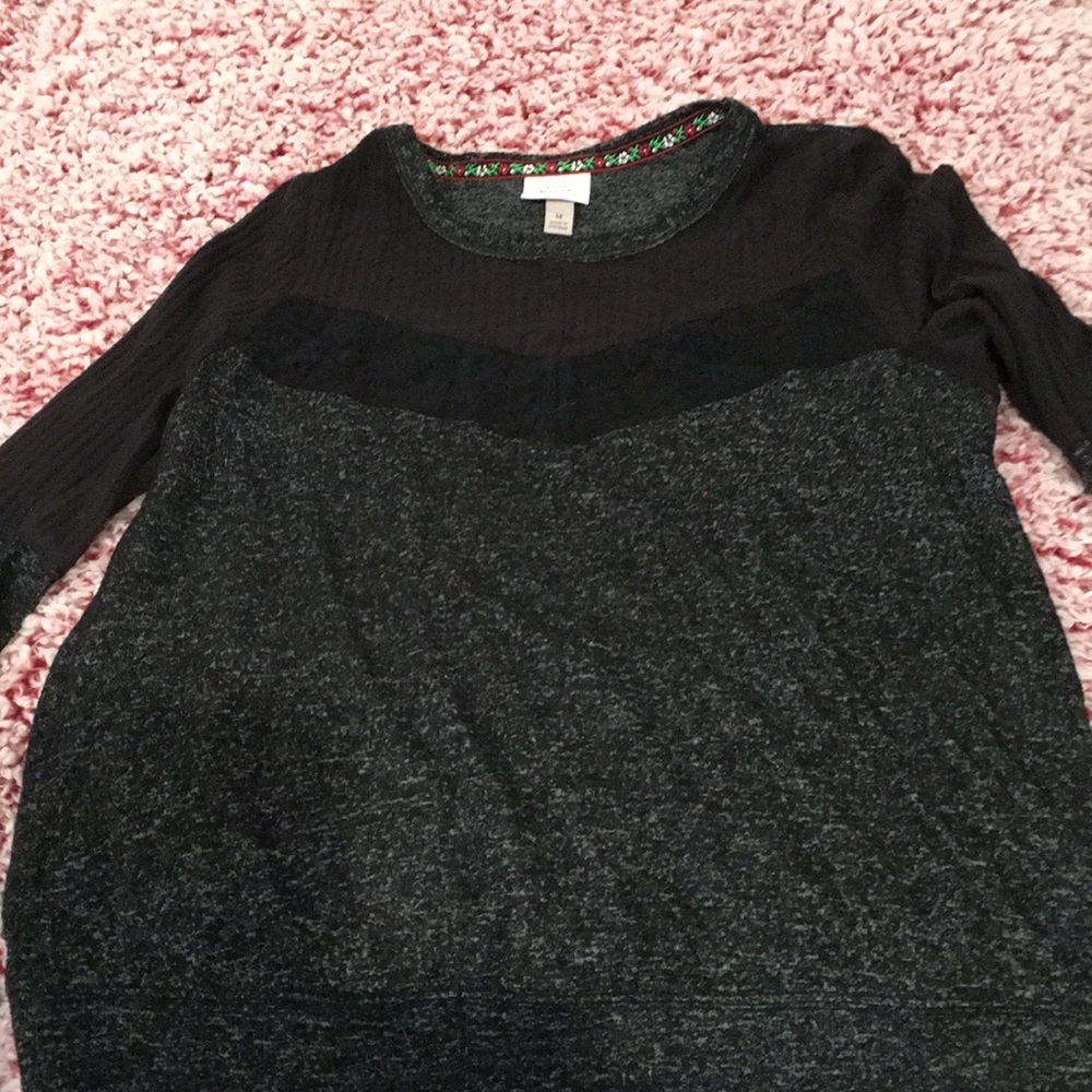 A black blouse by Knox Rose. Size medium